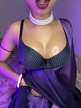 Snapshot of Hot-sexy222 chatting on 01.29.25 Hot-sexy222 online show from 01.29.25