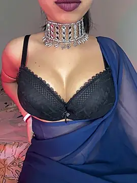 Snapshot of Hot-sexy222 chatting on 02.07.25 Hot-sexy222 online show from 02.07.25