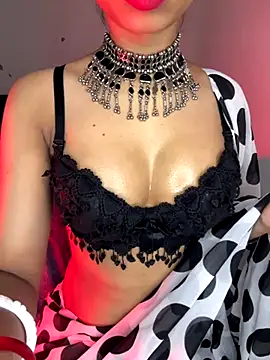 Snapshot of Hot-sexy222 chatting on 10.19.25 Hot-sexy222 online show from 10.19.25