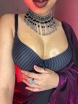 Hot-sexy222 online show from 11.05.25