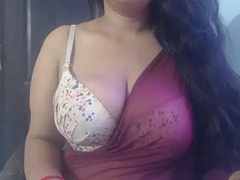 cute-priy online show from 10.21.25