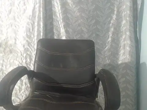 cute-priy online show from 11.13.25