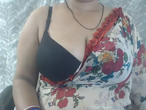 Snapshot of cute-priy chatting on 07.02.26 cute-priy online show from 07.02.26