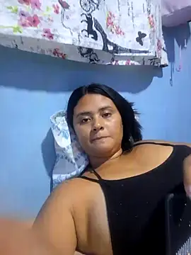 Snapshot of sexy-latin10 chatting on 02.04.25 sexy-latin10 online show from 02.04.25