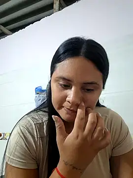 Snapshot of sexy-latin10 chatting on 03.21.25 sexy-latin10 online show from 03.21.25