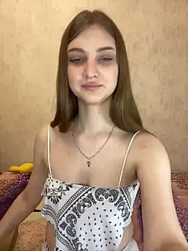 MollyDolle online show from 12.16.24