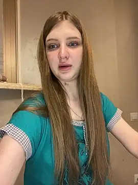 MollyDolle online show from 05.08.26