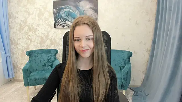 Snapshot of MileyWings chatting on 01.25.25 MileyWings online show from 01.25.25