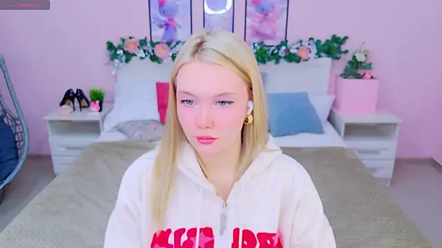 AliceMorr online show from 01.12.25