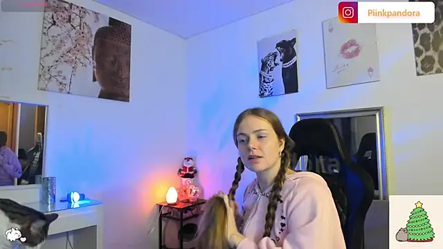 Piinkpandora online show from 12.19.25