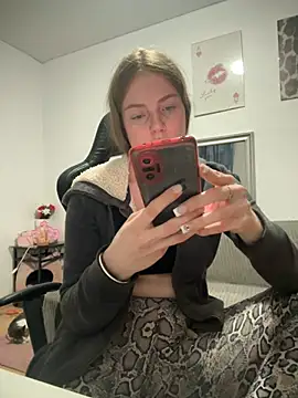 Piinkpandora online show from 02.12.26