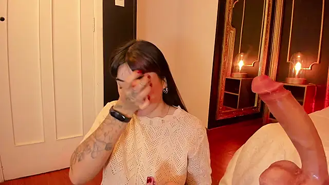 Snapshot of JeyLee chatting on 01.11.25 JeyLee online show from 01.11.25