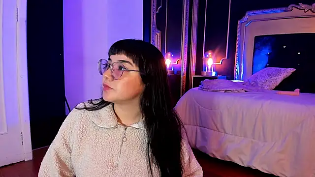 Snapshot of JeyLee chatting on 03.19.25 JeyLee online show from 03.19.25