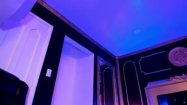 Snapshot of JeyLee chatting on 03.19.25 JeyLee online show from 03.19.25