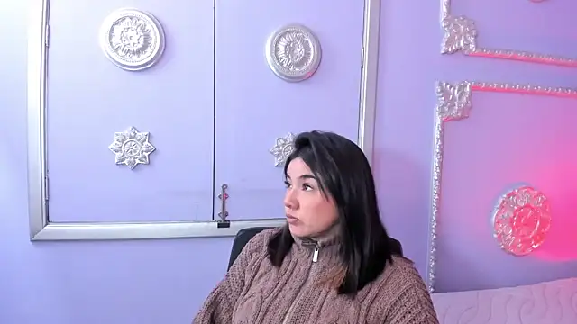 Snapshot of JeyLee chatting on 12.02.25 JeyLee online show from 12.02.25