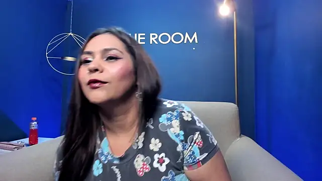 Snapshot of janecullen chatting on 02.19.25 janecullen online show from 02.19.25