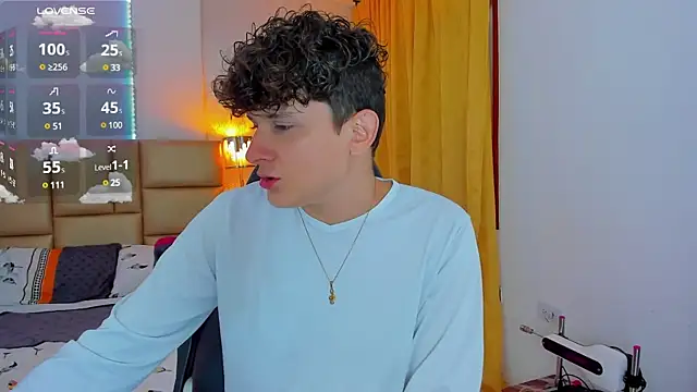 Snapshot of Nathan_Bluee chatting on 01.17.25 Nathan Bluee online show from 01.17.25