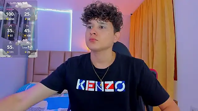 Snapshot of Nathan_Bluee chatting on 01.23.25 Nathan Bluee online show from 01.23.25