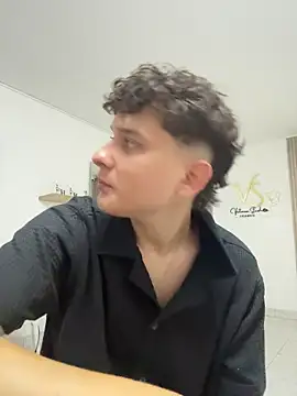 Snapshot of Nathan_Bluee chatting on 09.27.25 Nathan Bluee online show from 09.27.25