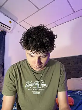 Snapshot of Nathan_Bluee chatting on 11.13.25 Nathan Bluee online show from 11.13.25