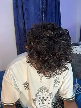 Snapshot of Nathan_Bluee chatting on 11.21.25 Nathan Bluee online show from 11.21.25