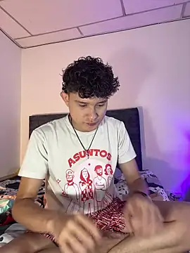 Snapshot of Nathan_Bluee chatting on 11.24.25 Nathan Bluee online show from 11.24.25