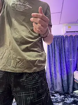 Snapshot of Nathan_Bluee chatting on 12.03.25 Nathan Bluee online show from 12.03.25