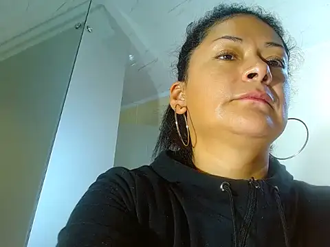 hornymilf 69xxx online show from 12.10.24