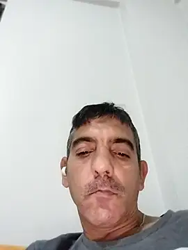 Snapshot of Egemen2245 chatting on 11.13.25 Egemen2245 online show from 11.13.25