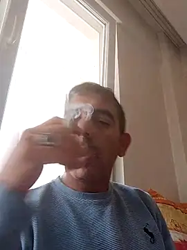 Snapshot of Egemen2245 chatting on 11.14.25 Egemen2245 online show from 11.14.25