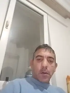 Snapshot of Egemen2245 chatting on 11.18.25 Egemen2245 online show from 11.18.25