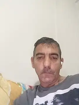 Snapshot of Egemen2245 chatting on 11.22.25 Egemen2245 online show from 11.22.25