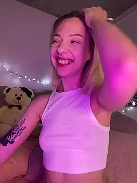  urbestie  online show from 06.18.26