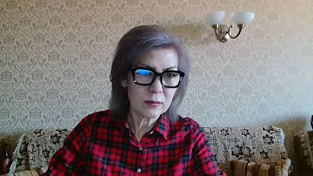 Elegant00Lady online show from 10.06.25