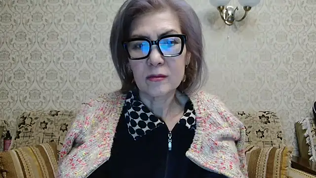 Elegant00Lady online show from 10.11.25