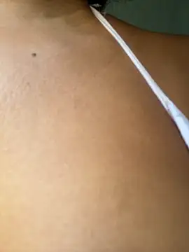 Snapshot of anaesca chatting on 11.22.25 anaesca online show from 11.22.25