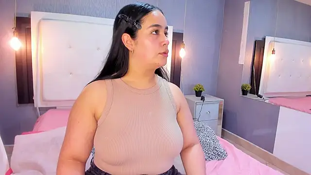 Snapshot of emma_lye chatting on 02.26.26 emma lye online show from 02.26.26