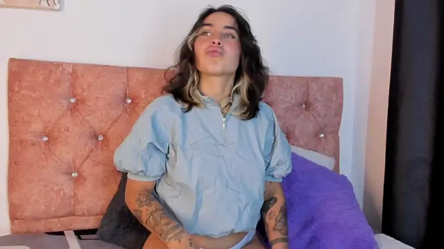 riley colors online show from 03.04.25