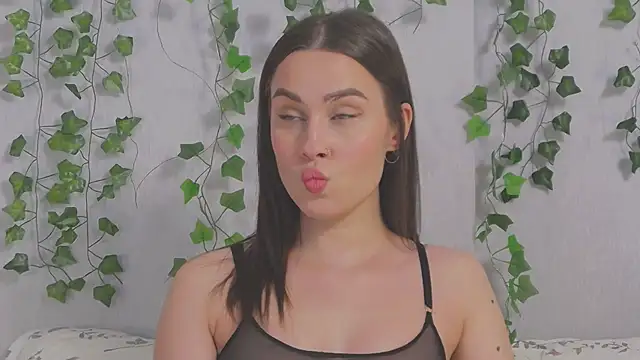 MiaNell online show from 03.19.25