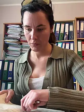 Sara darling online show from 03.12.25