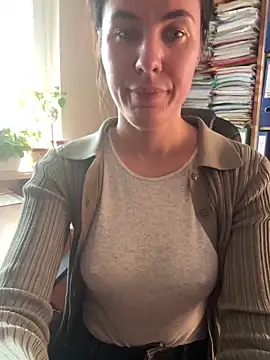 Sara darling online show from 03.19.25