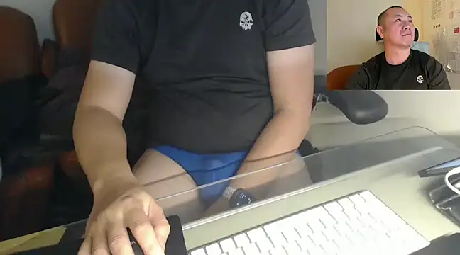 Snapshot of chih515 chatting on 02.19.25 chih515 online show from 02.19.25