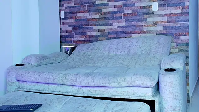 Snapshot of zaiin_diesel chatting on 09.16.25 zaiin diesel online show from 09.16.25