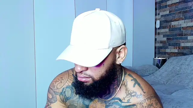 Snapshot of zaiin_diesel chatting on 09.19.25 zaiin diesel online show from 09.19.25