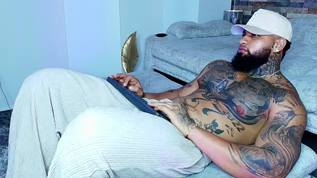 Snapshot of zaiin_diesel chatting on 09.30.25 zaiin diesel online show from 09.30.25