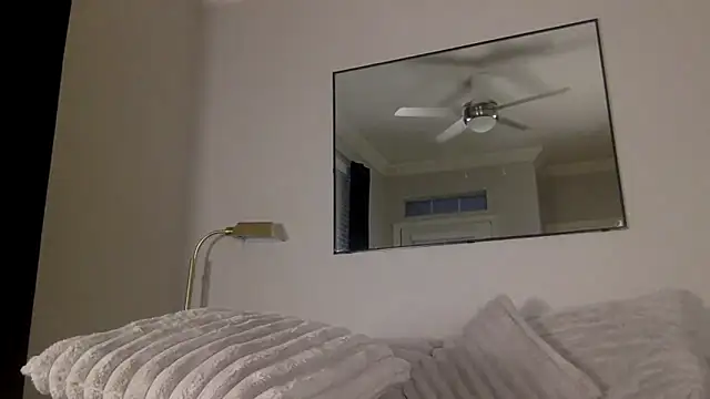 Snapshot of deliciousdearra69 chatting on 12.01.25 deliciousdearra69 online show from 12.01.25