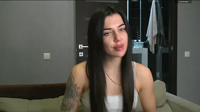 Snapshot of Alice_melice chatting on 12.13.24 Alice melice online show from 12.13.24