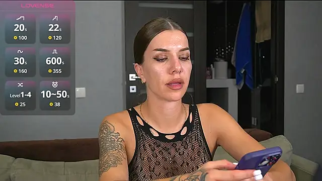 Snapshot of Alice_melice chatting on 09.15.25 Alice melice online show from 09.15.25