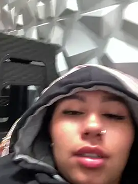 Larabrooks online show from 02.17.26