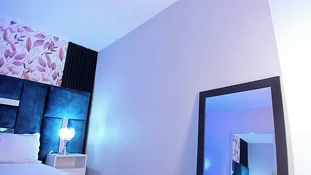 Larabrooks online show from 03.21.26